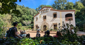 Jardí amagat. Parlen les dones